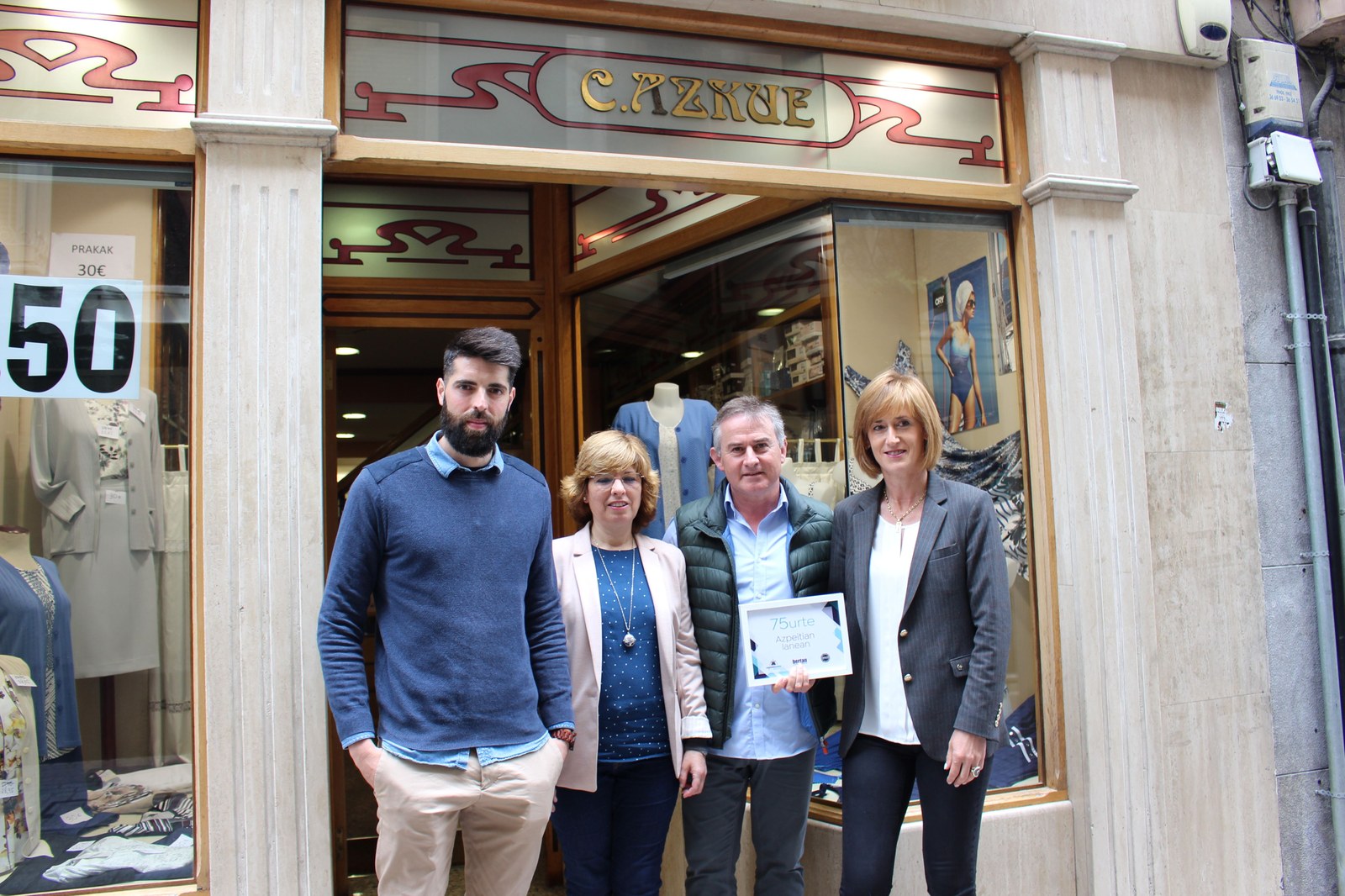 75 urtean herriko merkataritza sustatzeagatik, errekonozimendua