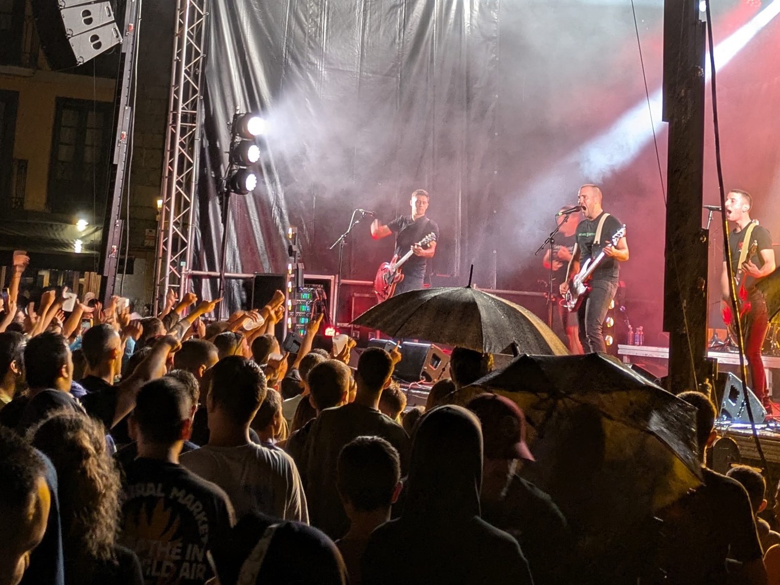 Aho zapore ona utzi duten saninazioak