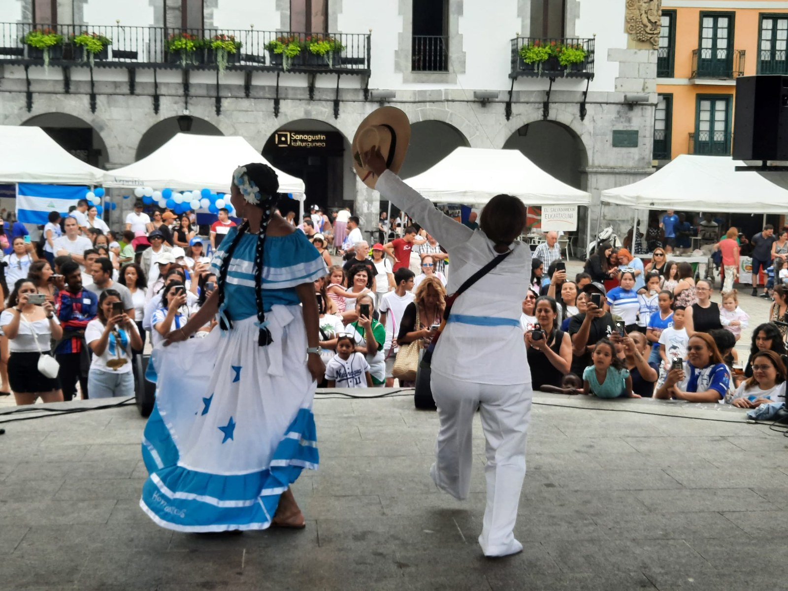 Aniztasun Festa, Kilometroekin elkarlanean