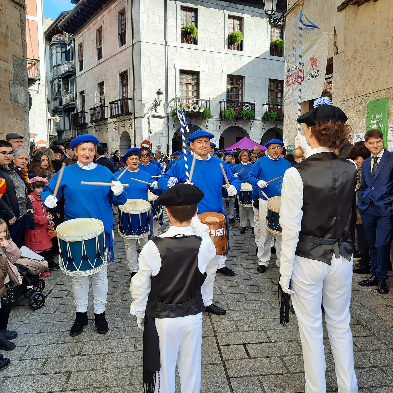 Artzain-inudeen ekitaldian danborra jotzeko deialdia egin du udalak