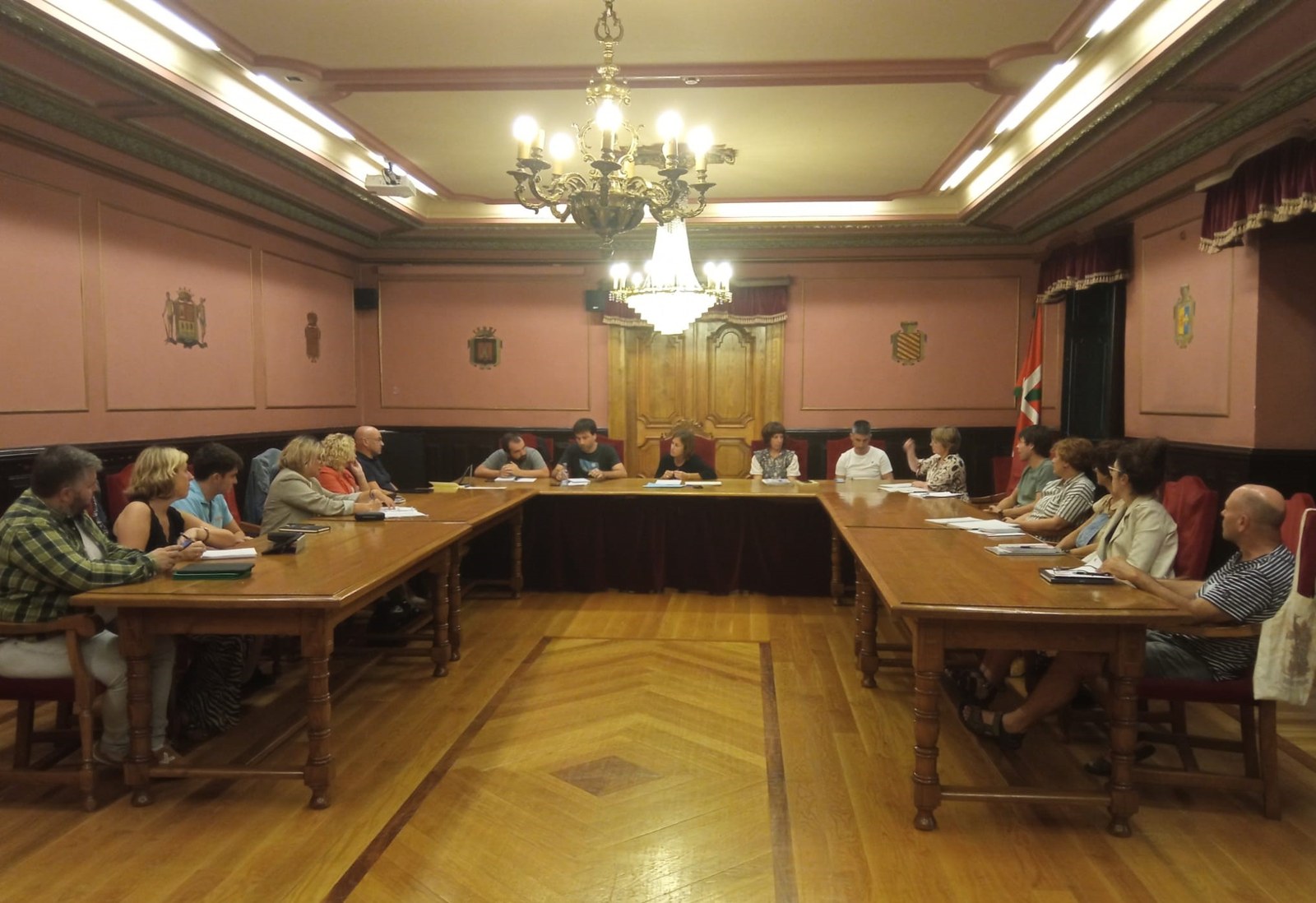 Asteartean, azaroak 7, azaroko ohiko plenoa egingo da