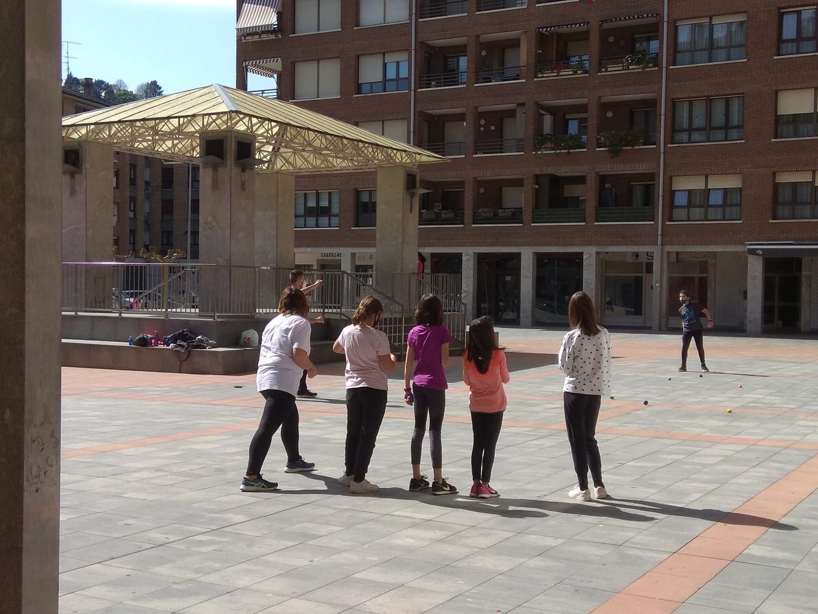 Aurrera doaz Aste Santurako haurrentzat antolatutako ekintzak