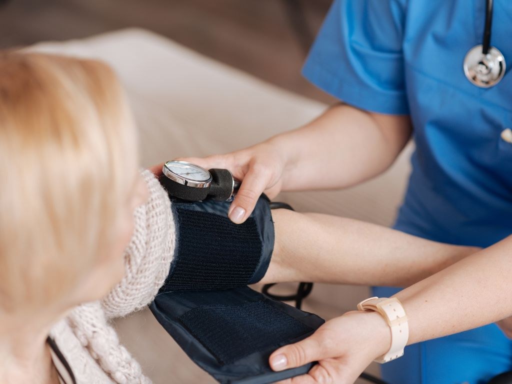 Aurten ere eskainiko da mendeko pertsonen zaintzarako eta arretarako ikastaroa