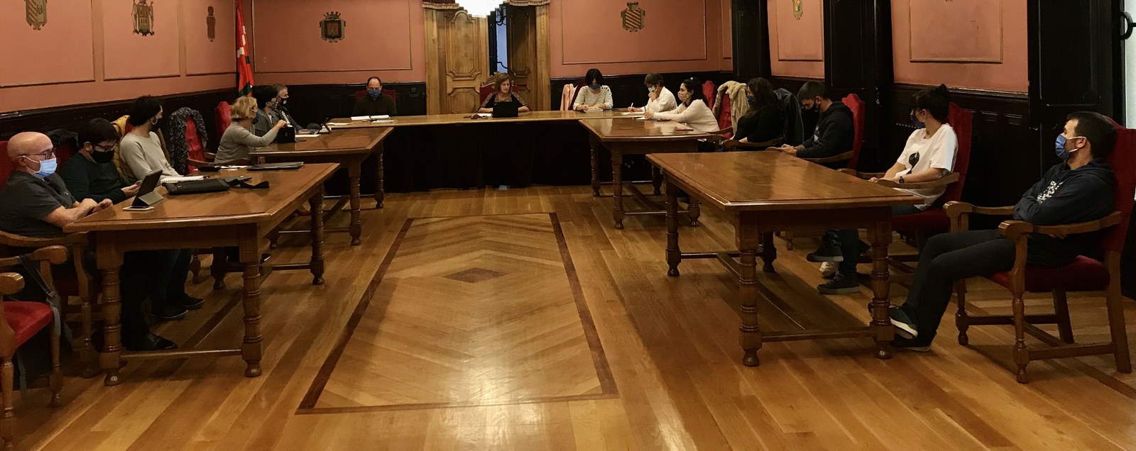 Azaroko plenoa izango da bihar 19:00etatik aurrera