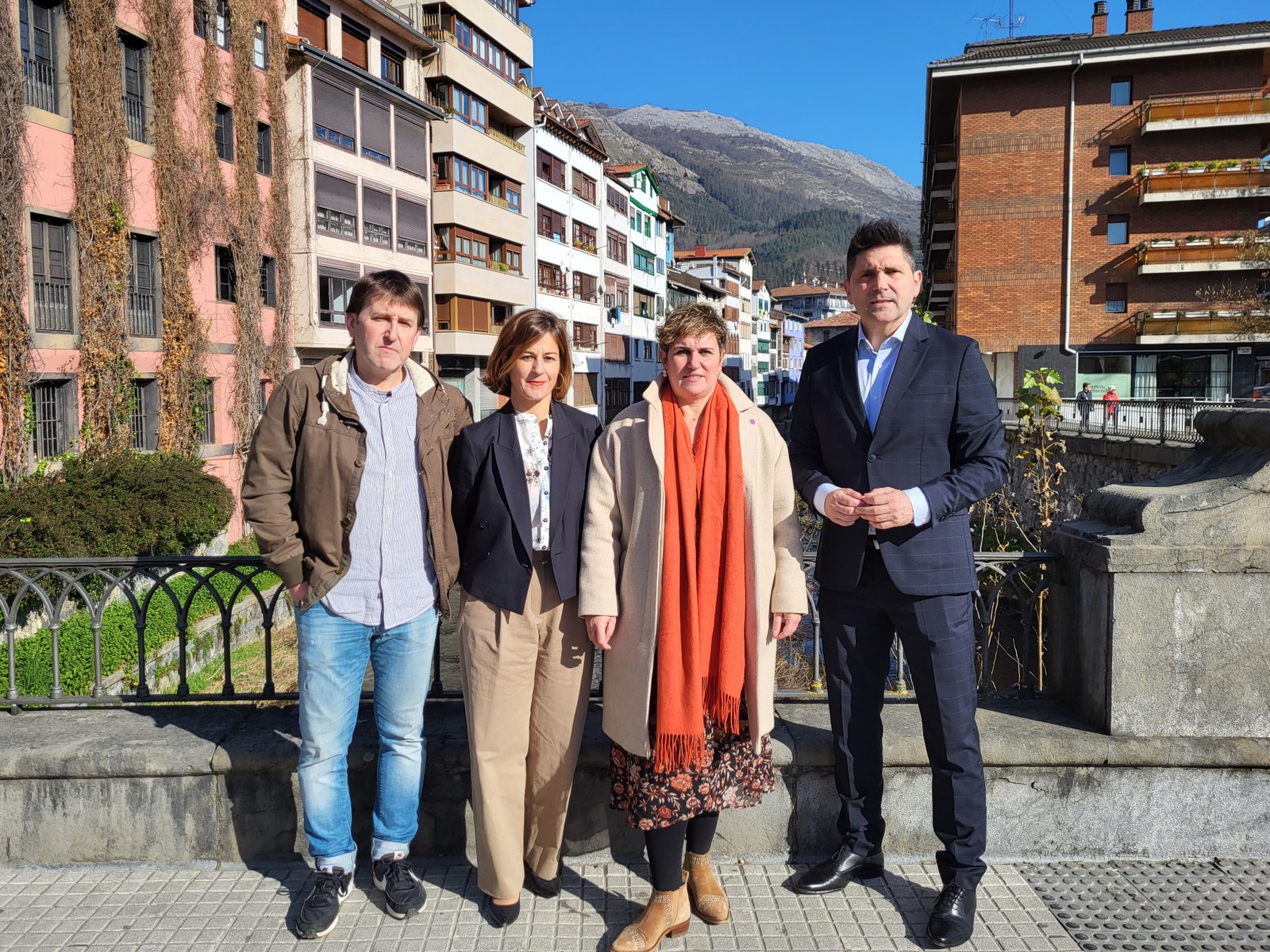 Azkoitiko, Azpeitiko, Ezkio-Itsasoko eta Zumarragako Udalek Buruzai parke eolikoaren aurreproiektuari alegazioak aurkeztu dizkiete