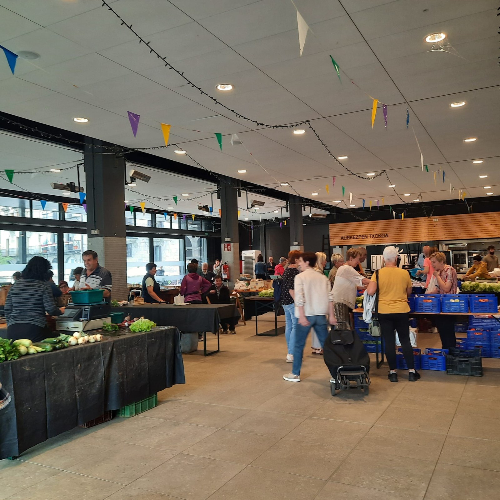 Azokara etortzen diren ekoizleek botako dute txupinazoa