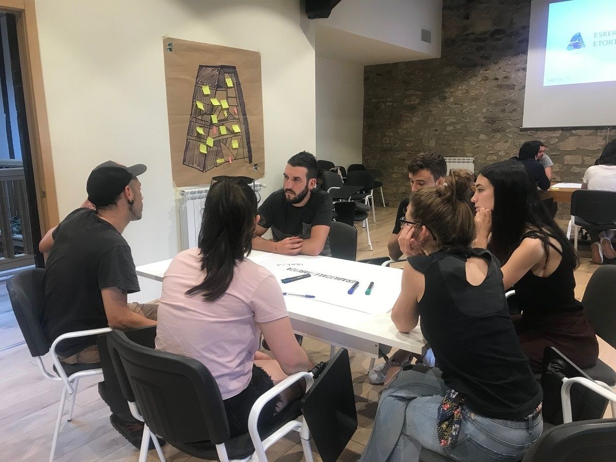 'Azpeitia, elkarrekin bizi!' molde berriko etxebizitzak diseinatzeko prozesuko bilera izango da urriaren 1ean