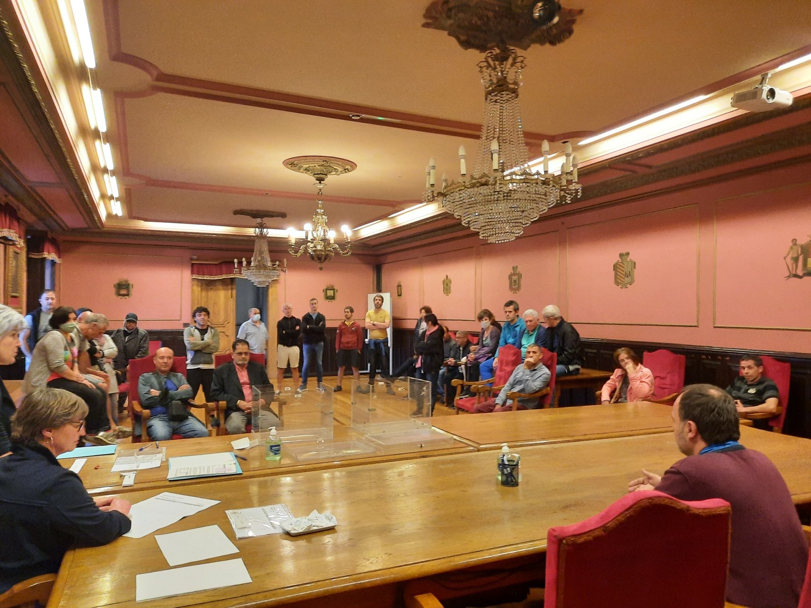 Baratza ekologikoen ustiatze esleipendunak zehazteko zozketa egin da