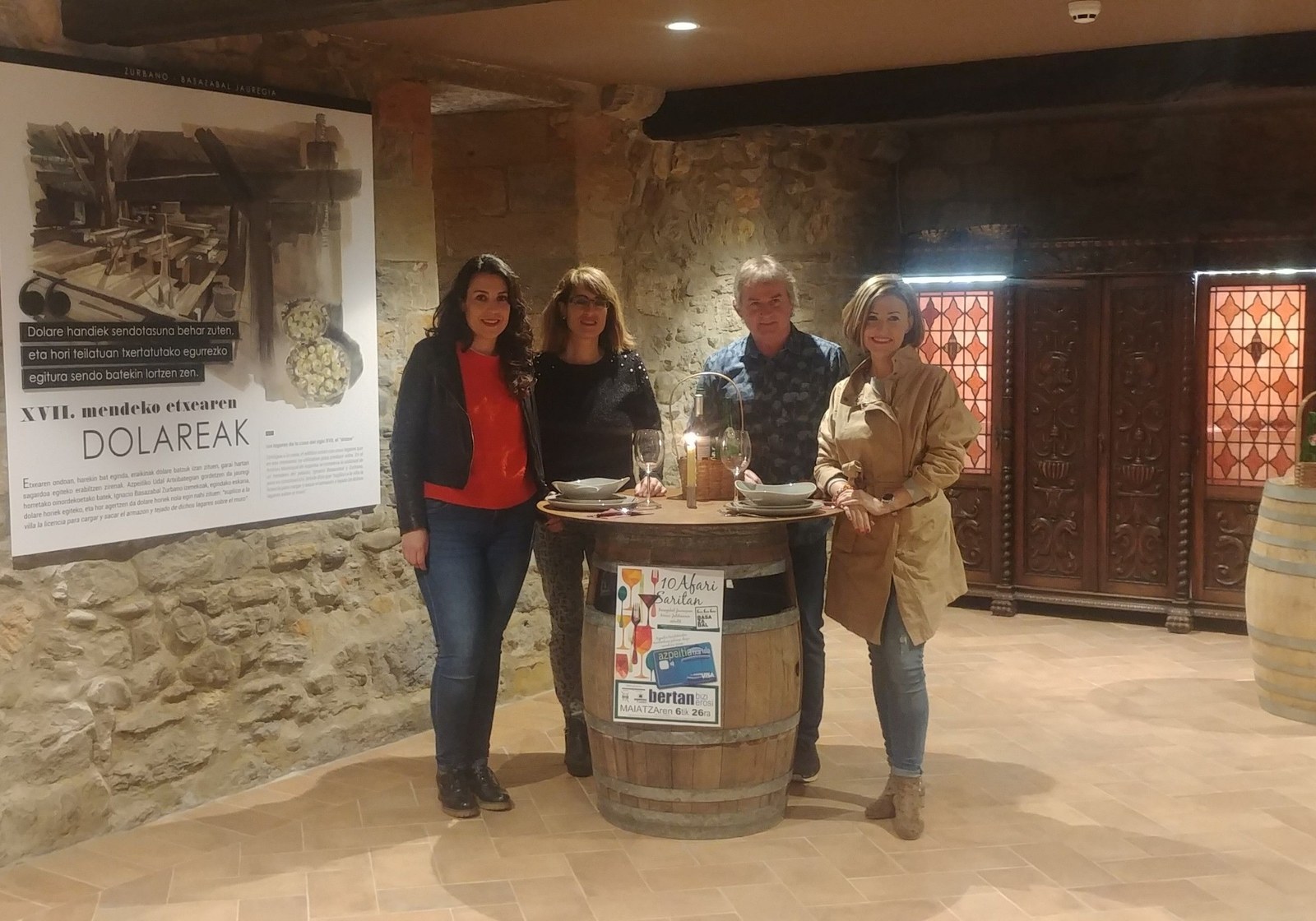 Basazabal Jauregian afaltzeko aukera, Bertanen bidez