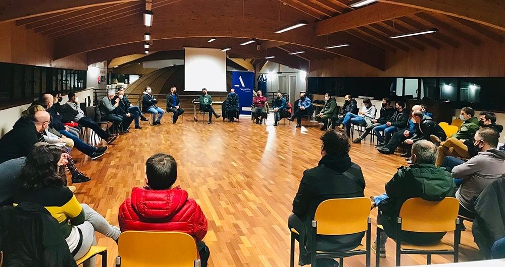 Bertan behera gelditu dira sansebastianak