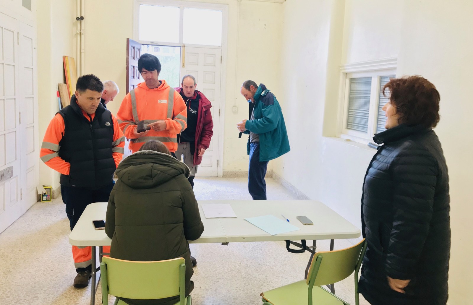 Brigadako balio anitzeko lau lanpostu betetzeko oposizio lehiaketako proba praktikoa egiten ari dira Esklabetan