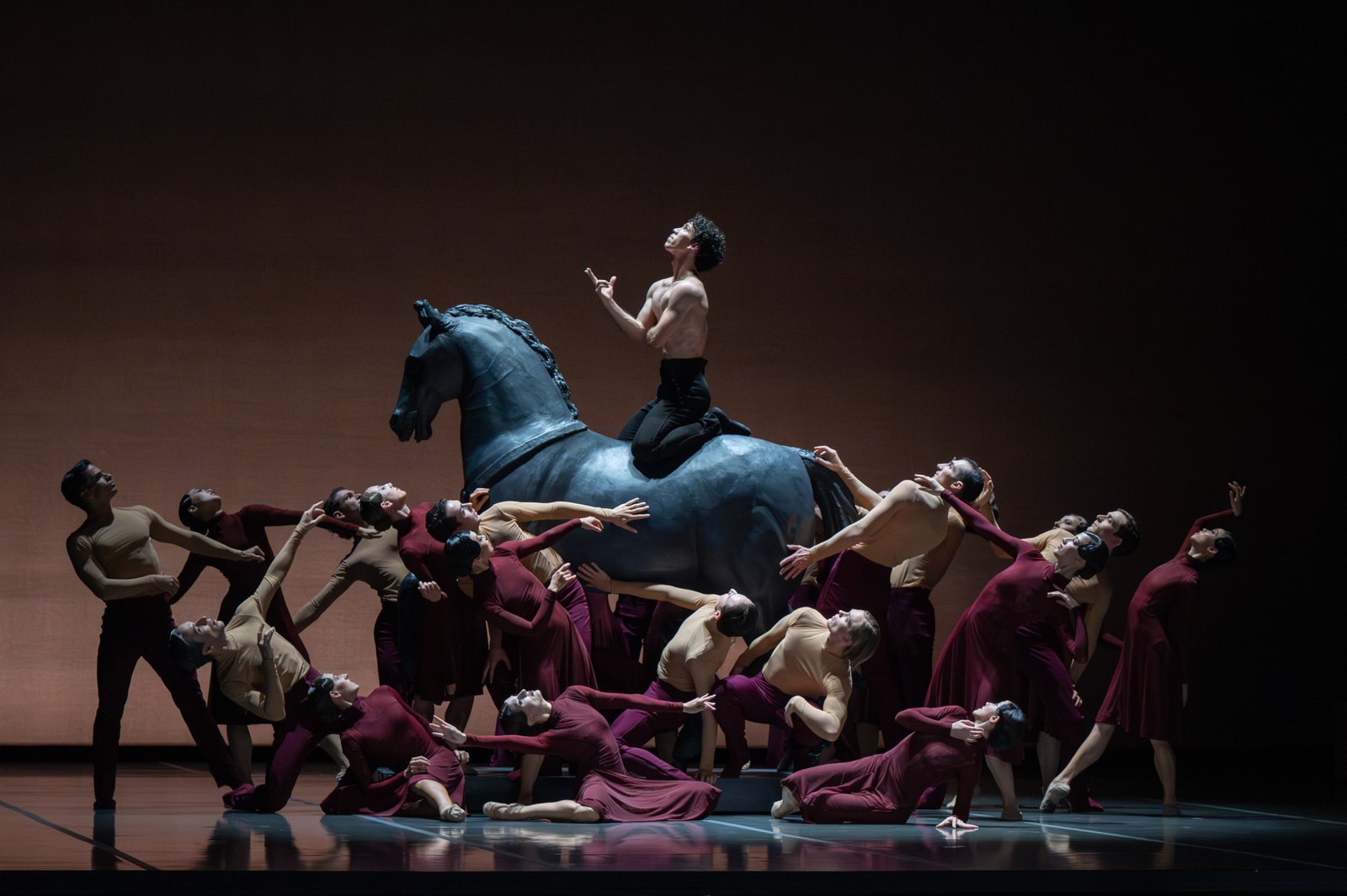 Doako autobus zerbitzua ‘Sémiramis / Don Juan’ emanaldirako