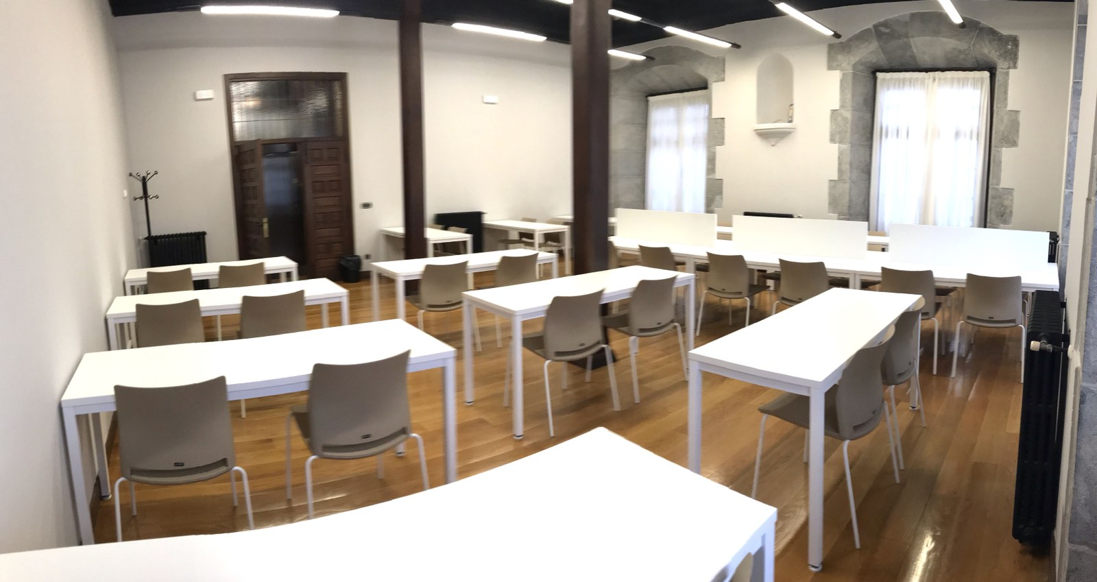 Egun osoz eta aste osoan irekita egongo den ikasgela berria egokitu du Udalak Sindikatu Zaharreko lehen solairuan