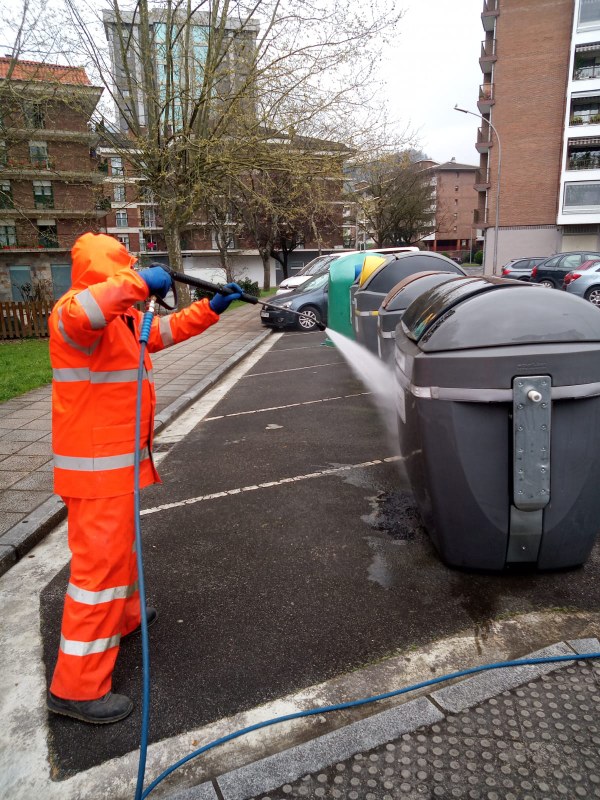 5aa4f2ae 9794 4792 a8ba b7abe11a38c6