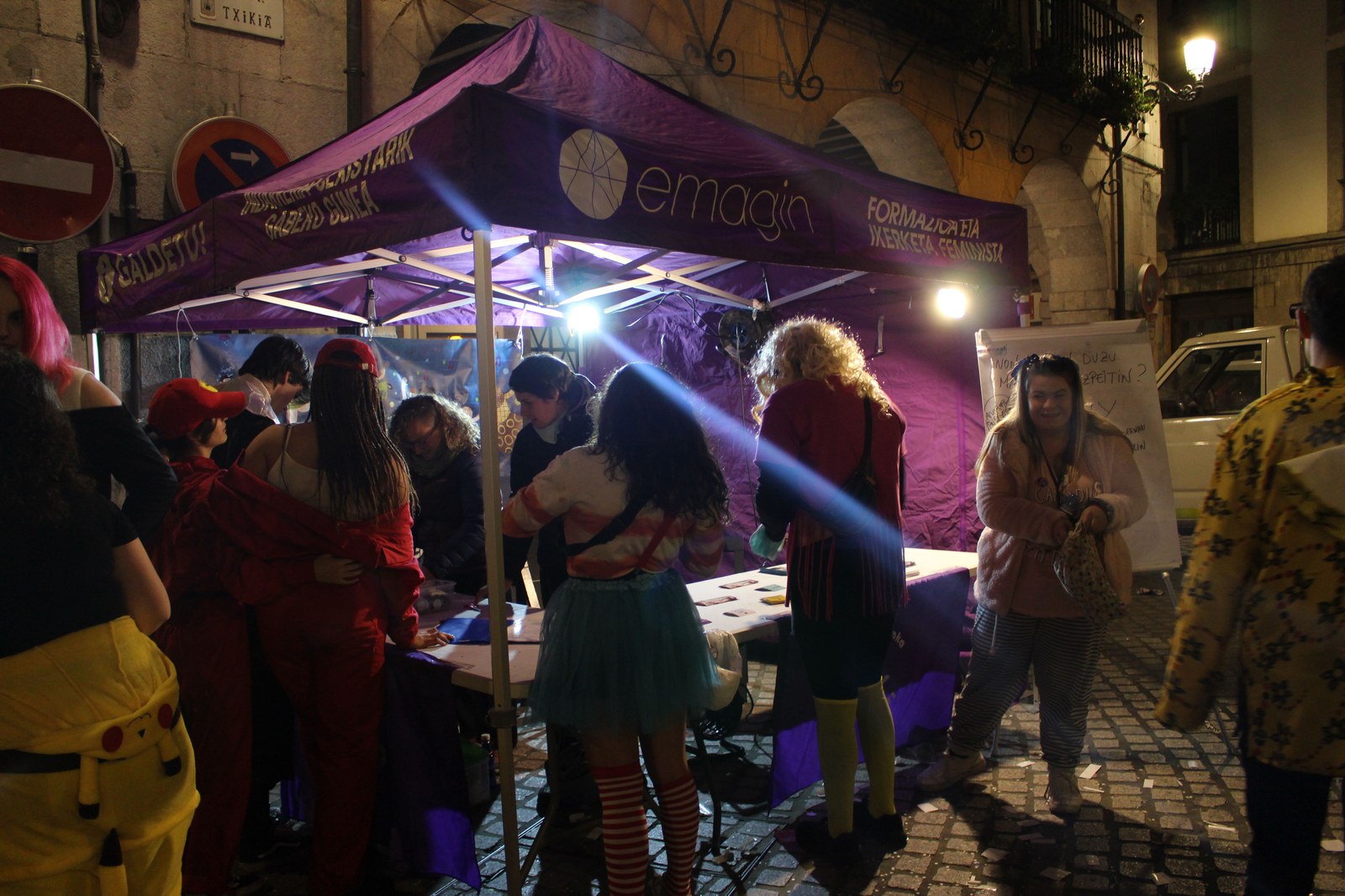 Eraso martxisten inguruko sentsibilizazio, informazio eta arretarako  gunea eta telefonoa izango dira martxan Jai eta Astelehen Karlabalean