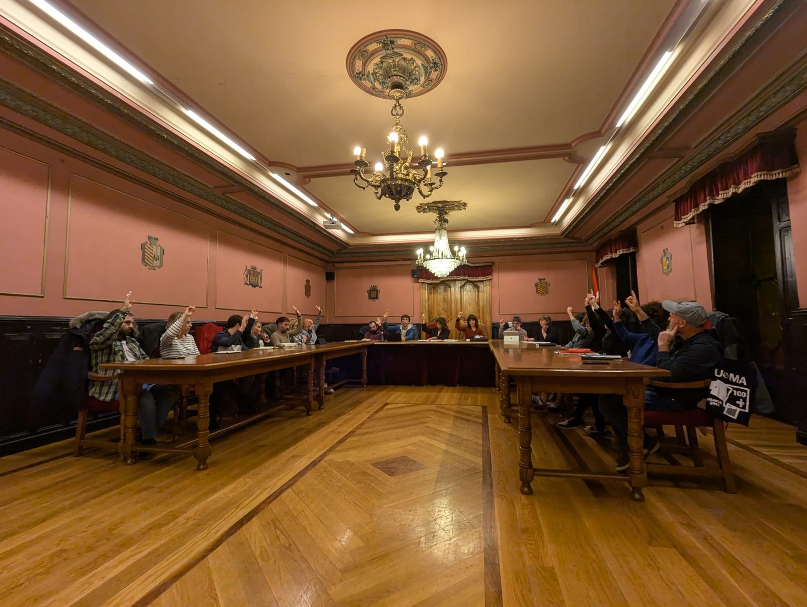 Euskararen Eguneko Adierazpena aho batez onartu du udalak