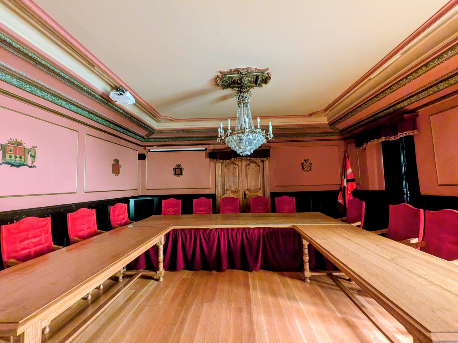 Ezohiko udalbatzarra egingo dute astelehenean