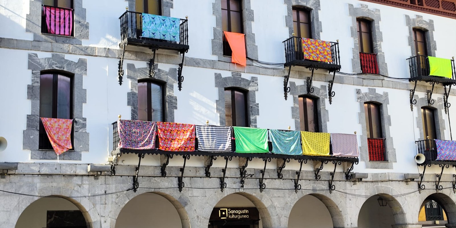 Guztia prest karnabaletarako