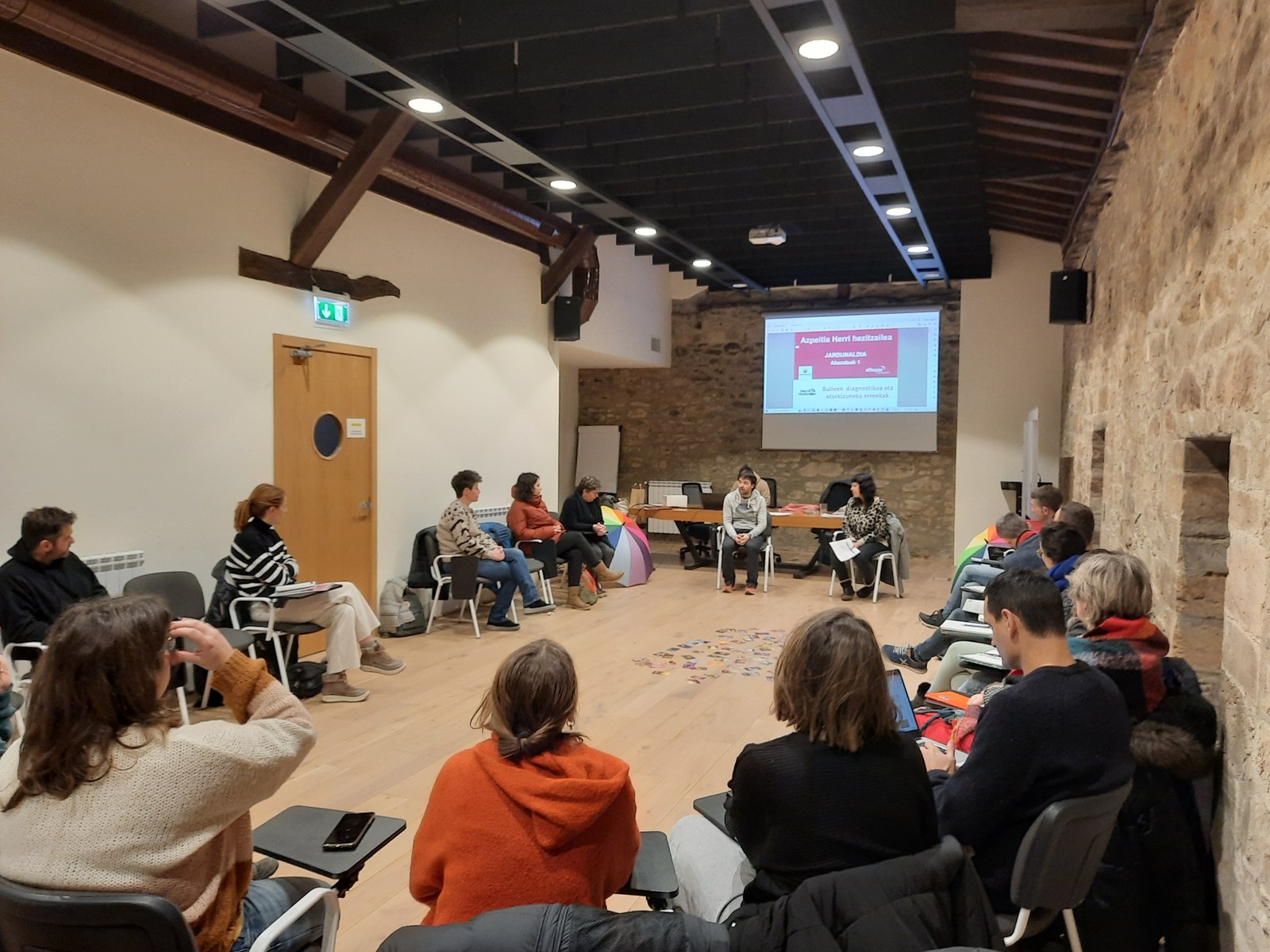 Herri Hezitzaile egitasmoaren baitako erronkak berritzeko helburuz, diagnosia eguneratzeko saioak abian dira