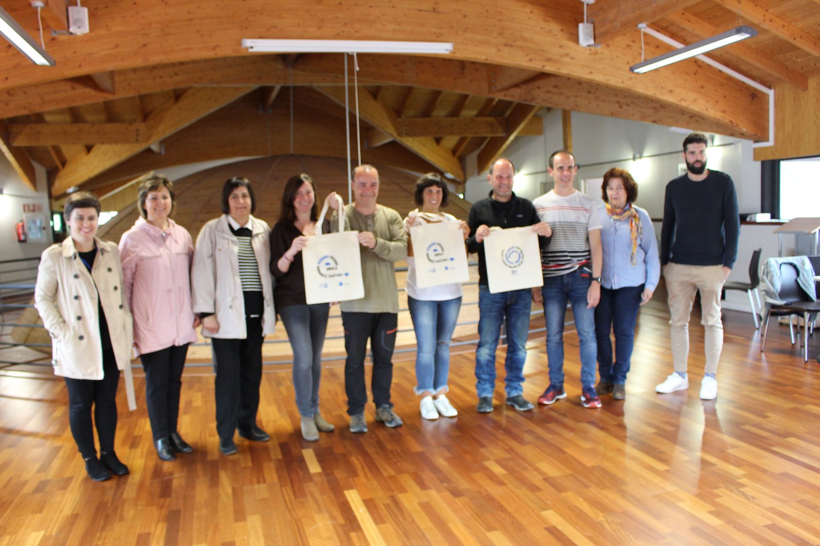 'Izan herritar peto herrian erosiz lepo'