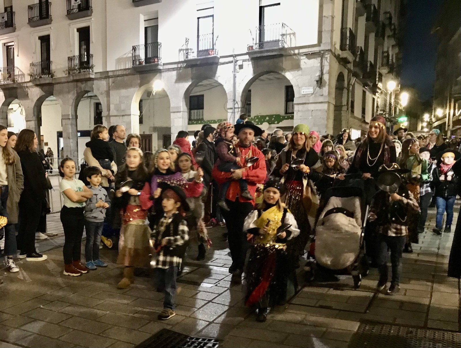 Kaldereroen etorrerarekin emango zaie karnabalei hasiera larunbatean