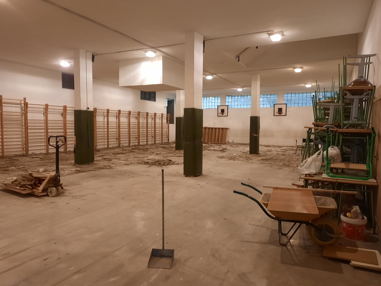 Karmelo Etxegarai Ikastolako soinketa-gela berritzeko obrak hasi dira