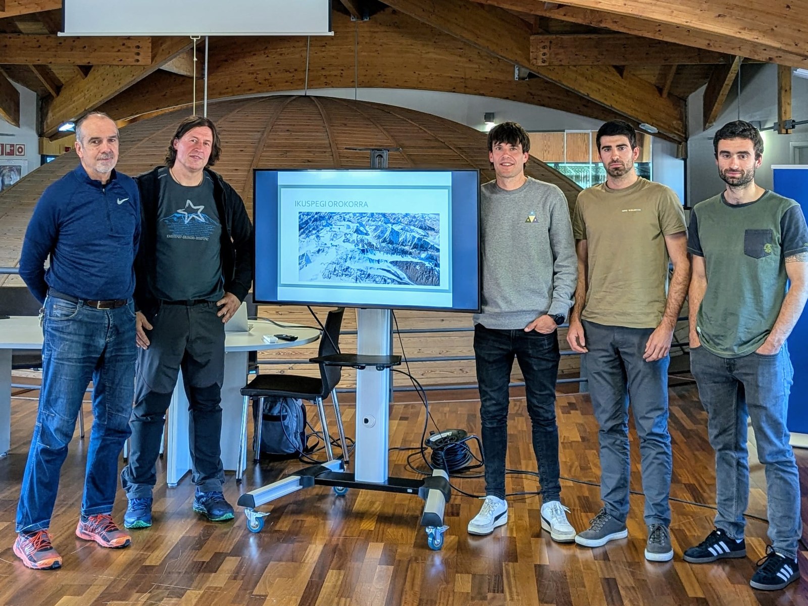 Kirgizistanen eskalada bide berriak irekitzeko proiektua lagunduko du Joxe Takolo bekak