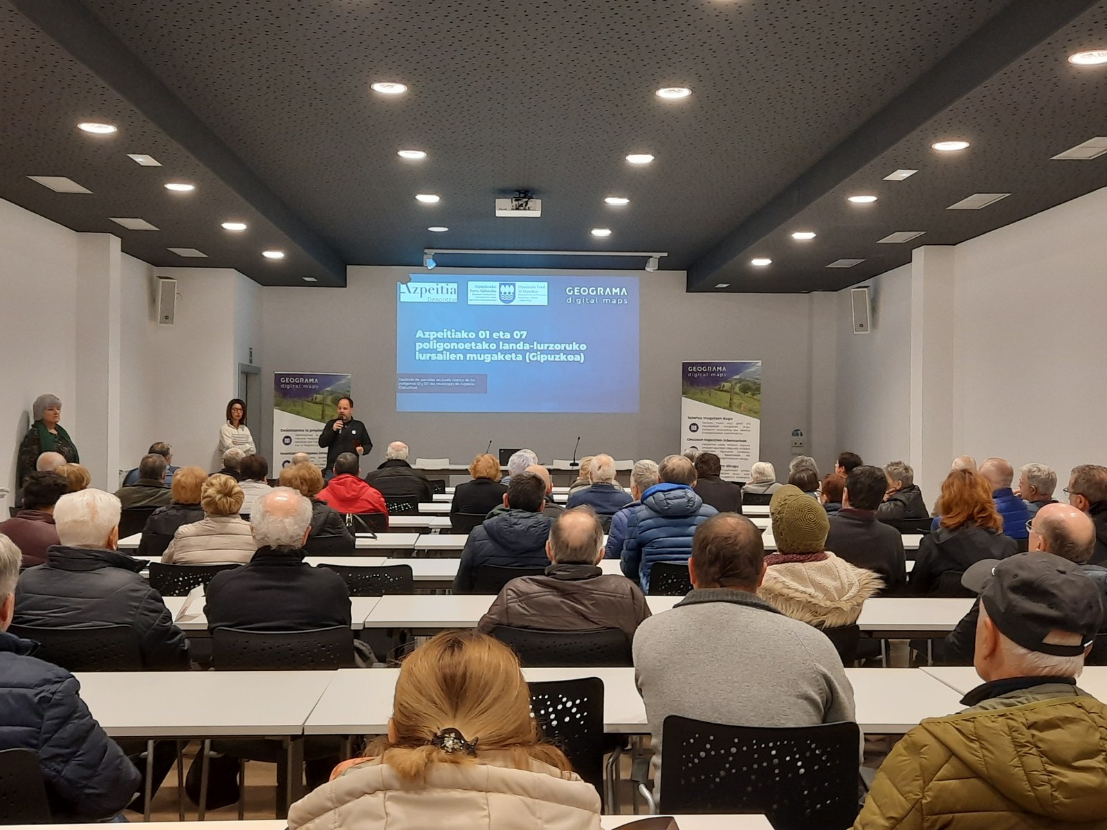 Landa-lurren digitalizazioari ekiteko lehen bilerak egin dira