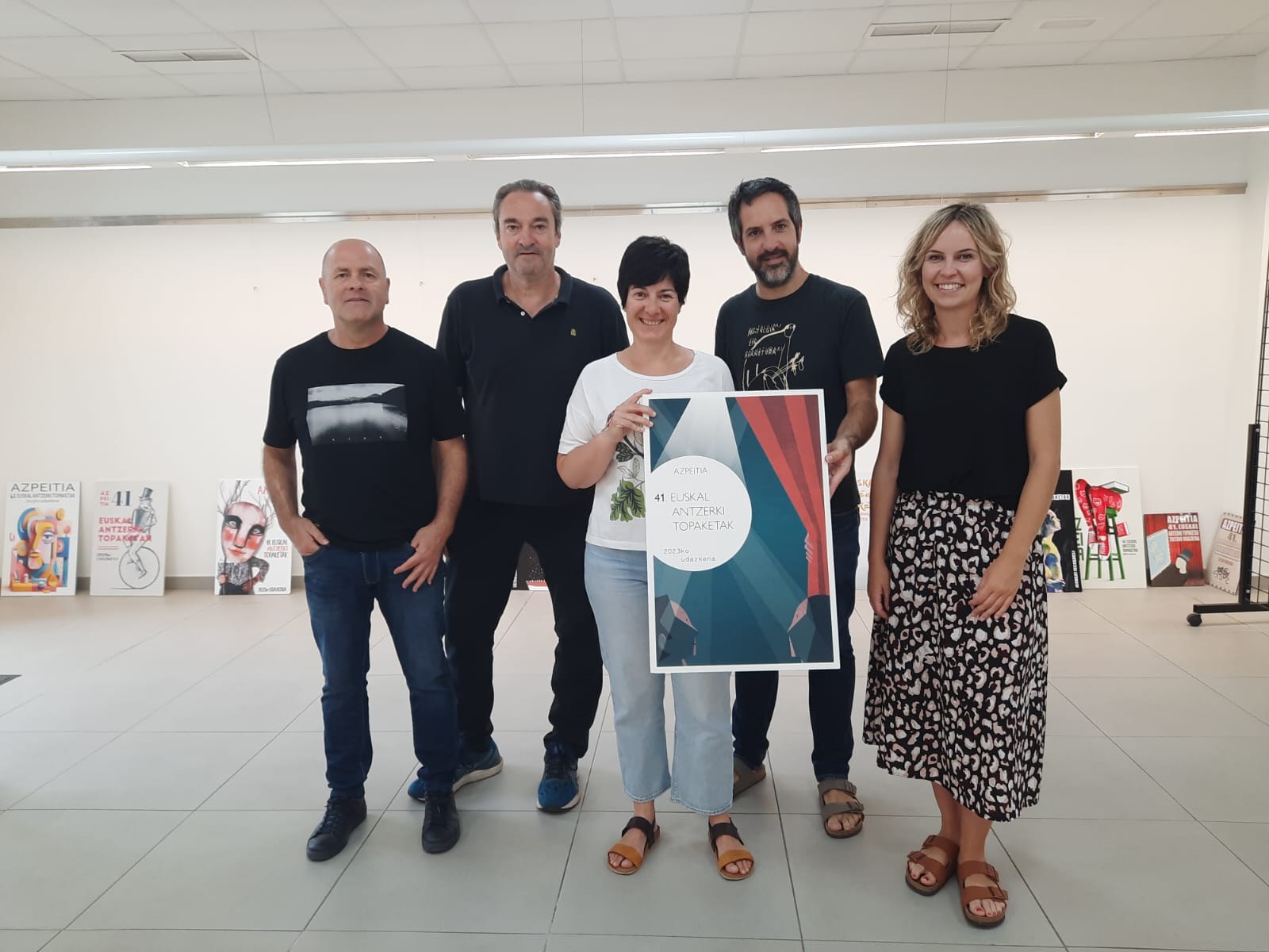 Leire Derteano Lizarralderen kartelak iragarriko ditu Euskal Antzerki Topaketak