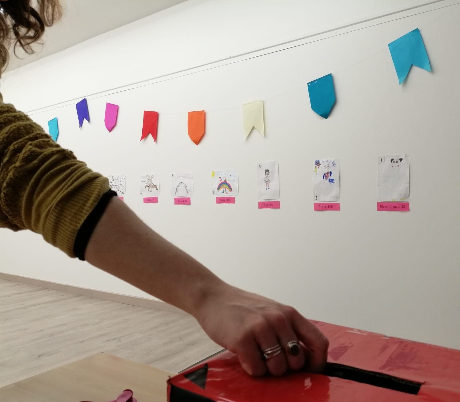 Ludoteketarako maskota aukeratzeko proposamenen erakusketa eta botatzeko aukera izango da gaurtik ostiralera bitartean