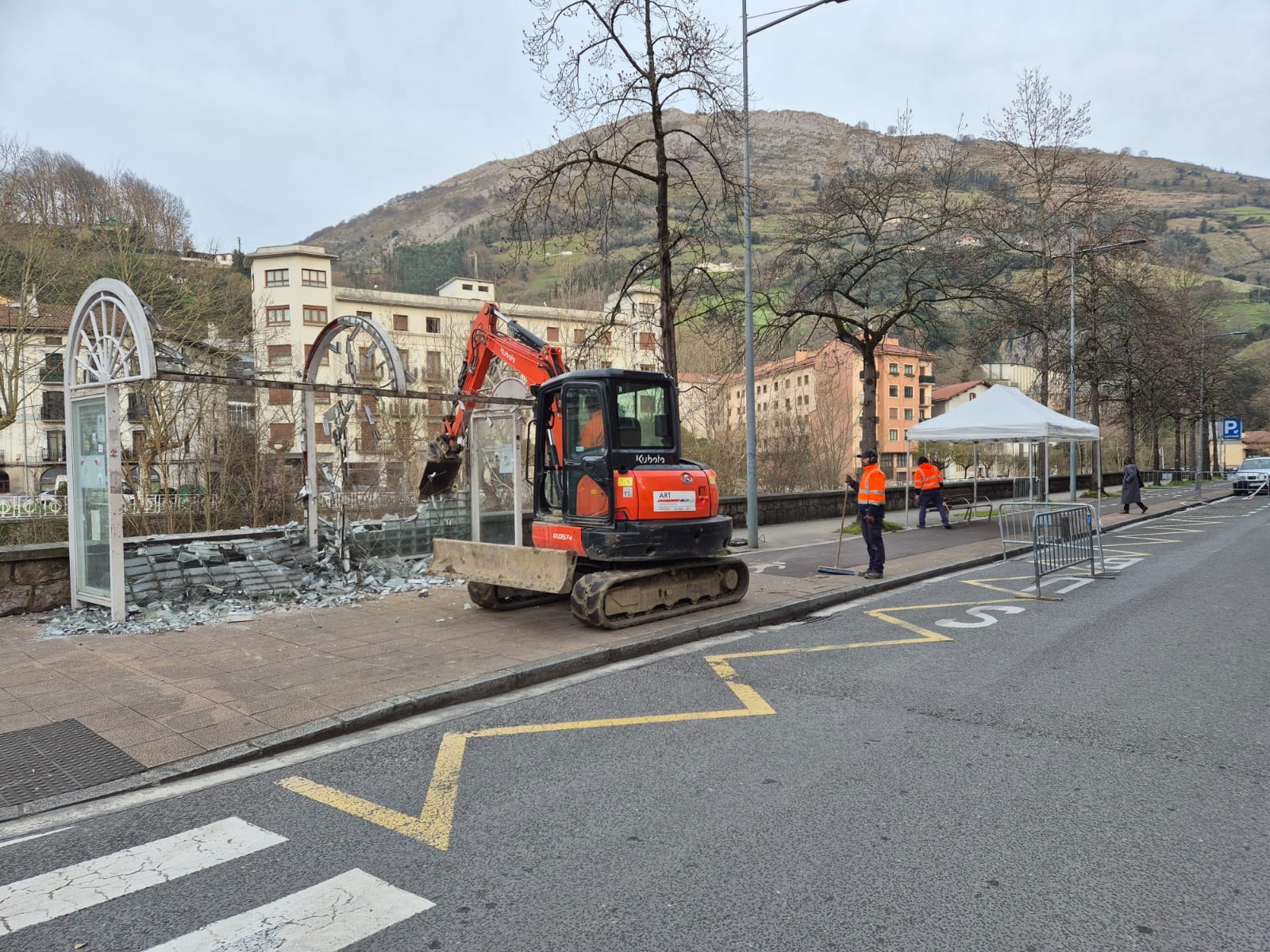 Markesina berriak jarriko dituzte Julian Elortzako eta Tren Museoko geltokietan