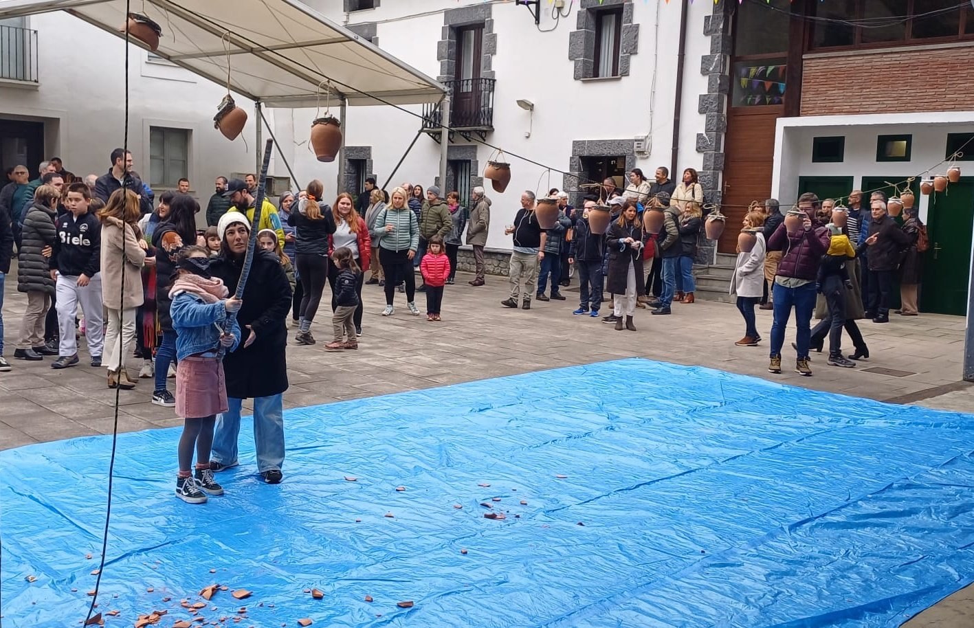 Gizarte, kirol eta kultur arloko elkarteek bihartik aurrera eskatu ahal izango dituzte dirulaguntzak