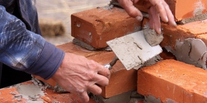 Oinarrizko prestakuntza eta prestakuntza teknikoko ikastaroak eskainiko dira langabetuentzat