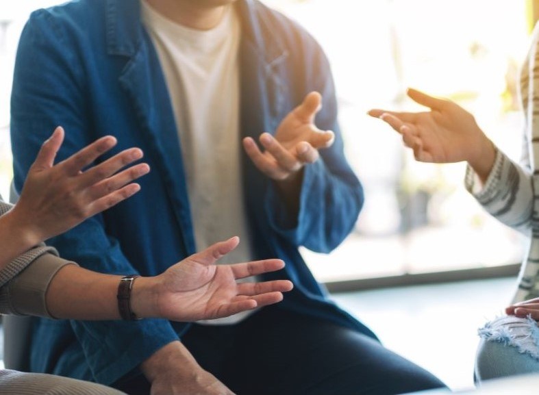 Oraindik geratzen dira toki batzuk komunikazioa eta  autoezagutza lantzeko ikastaroan