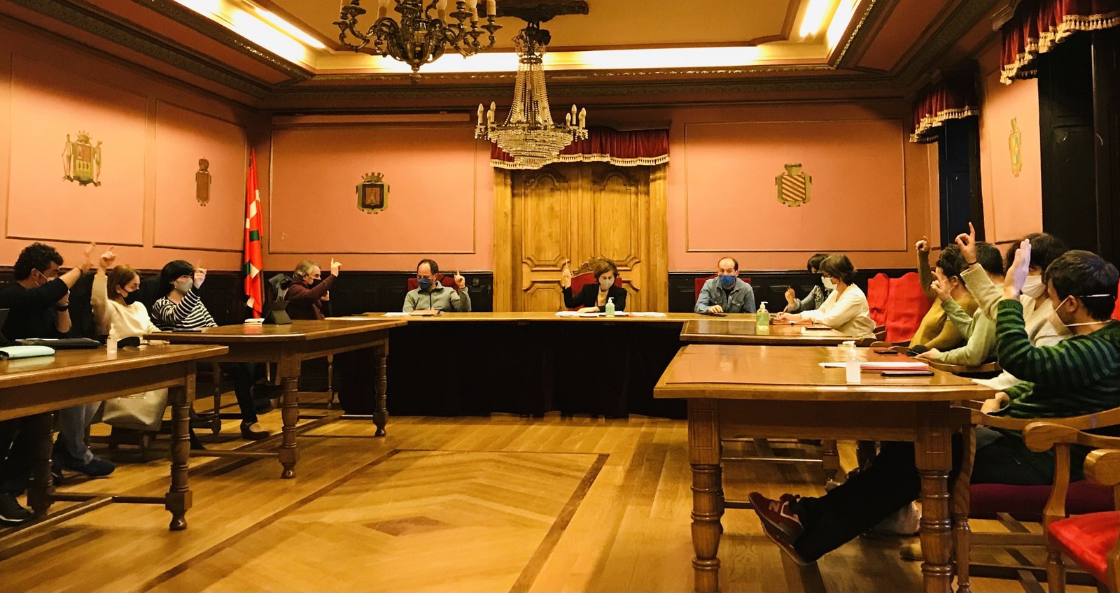 Proiektu estrategikoei heldu eta herritarren beharrei erantzuteko bermea eskaintzen du udalaren egoera ekonomikoak