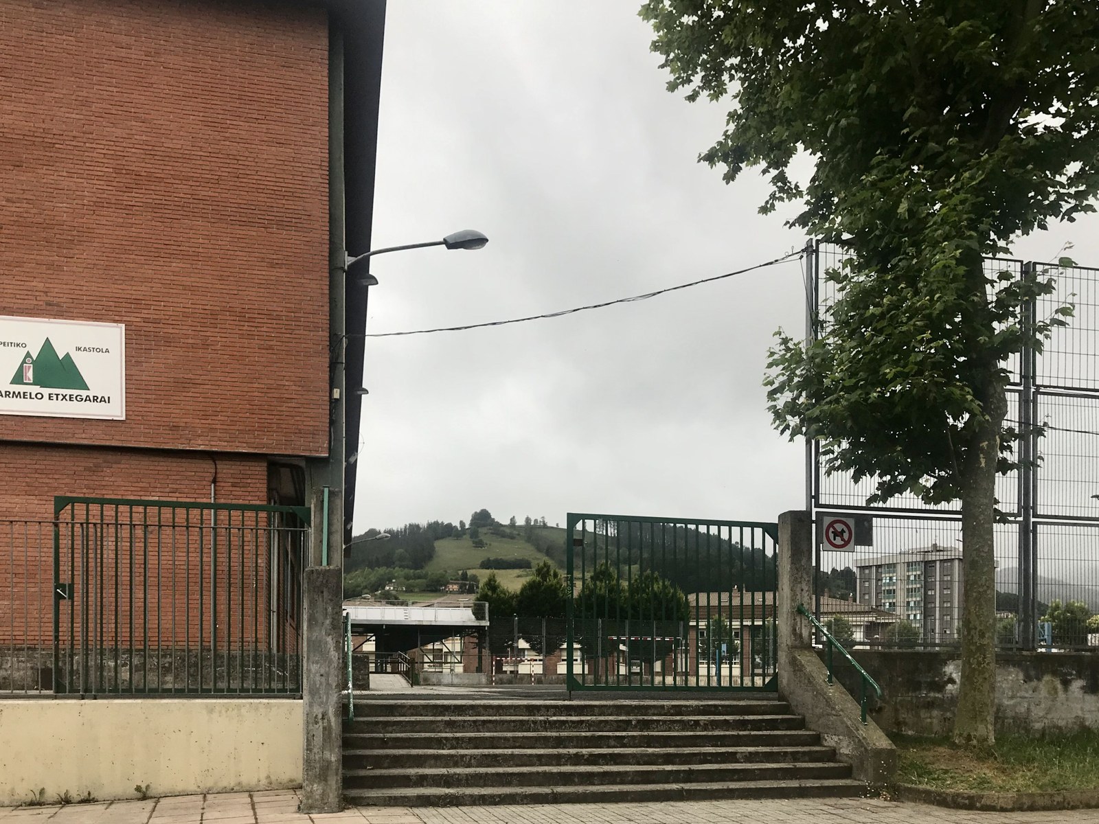 Karmelo Etxegarai Ikastolaren Perdillegiko eraikinaren irisgarritasuna hobetzeko lehiaketa publikoa abiatu du Udalak