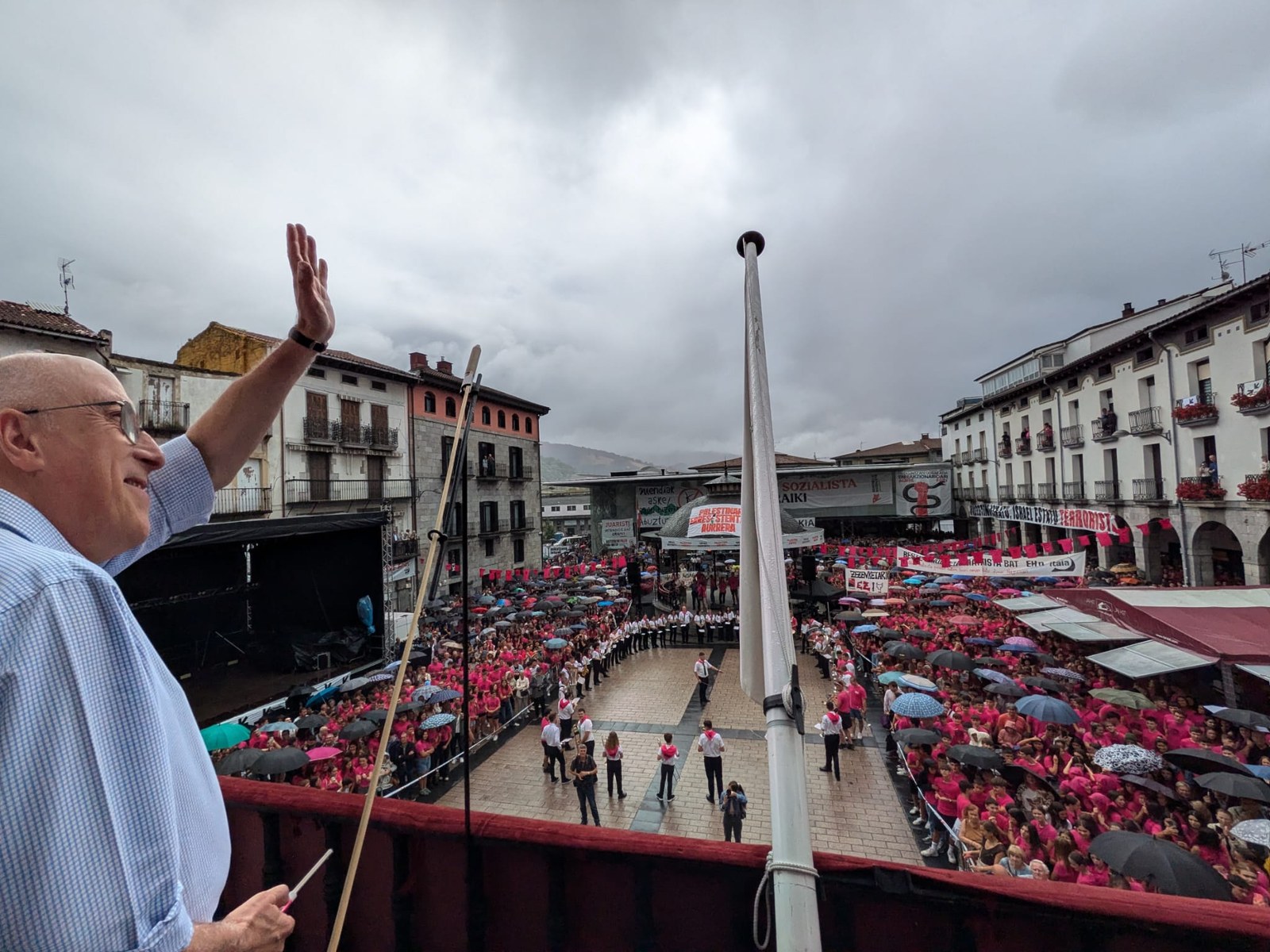 Txupinazoa, bertso doinutan