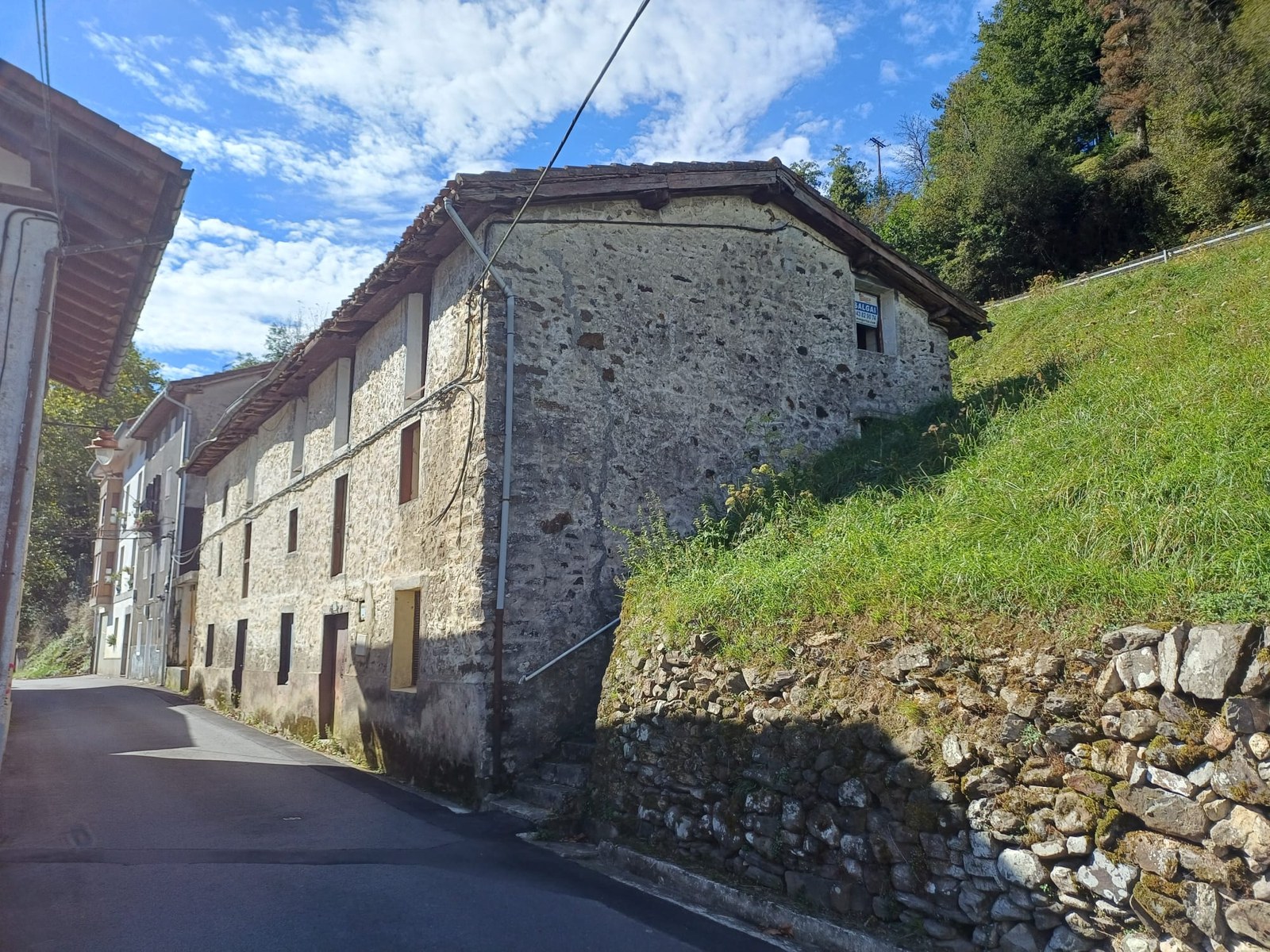 Udalak aparkaleku berri bat egokituko du Nuarben