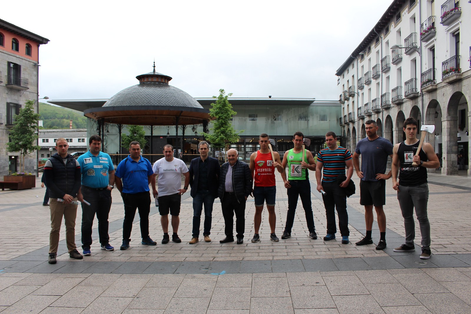 Urrezko Aizkoraren banakako finala izango da ostiralean, Izarraitz Frontoian