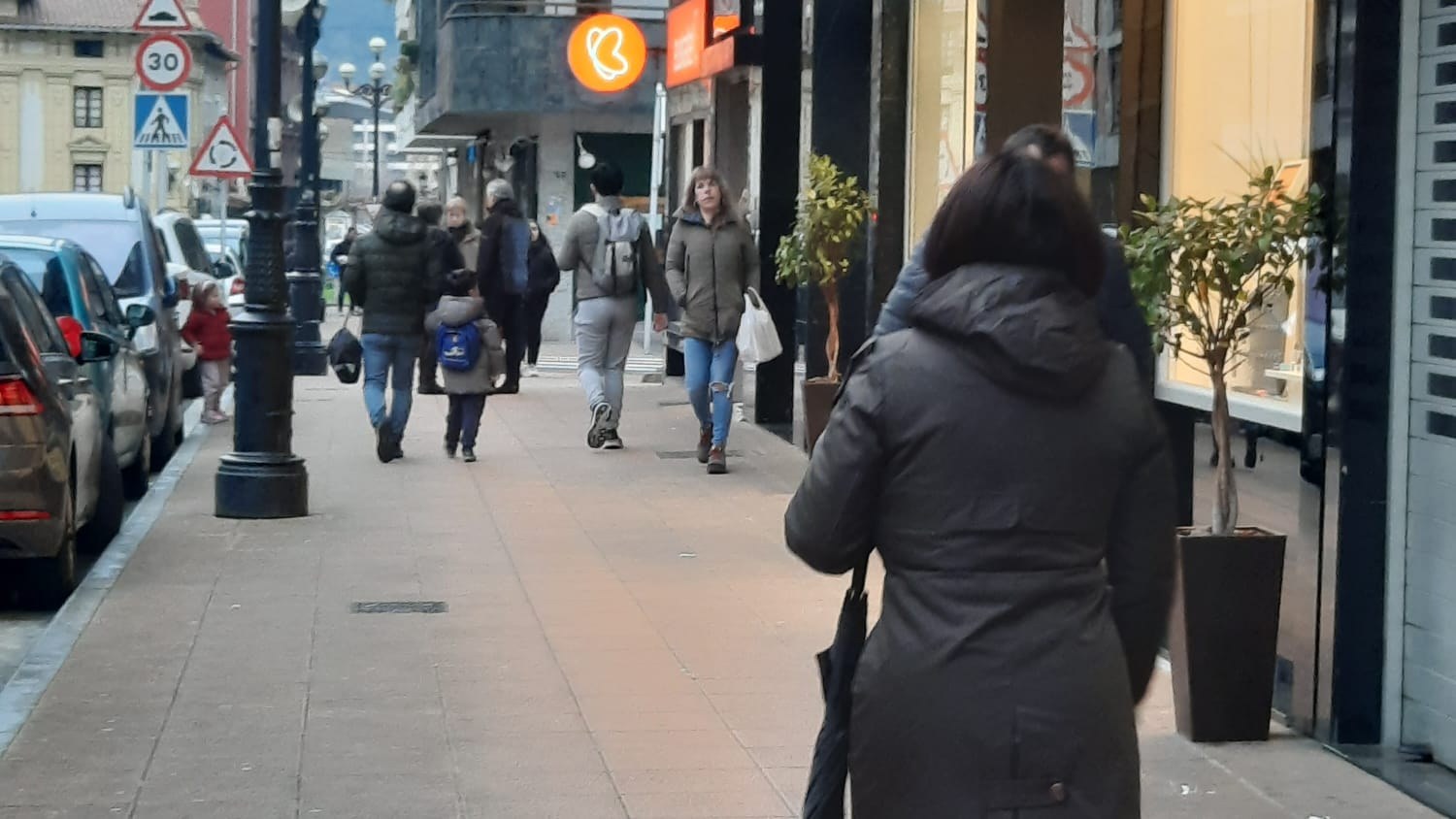 Ekonomia eta merkataritza